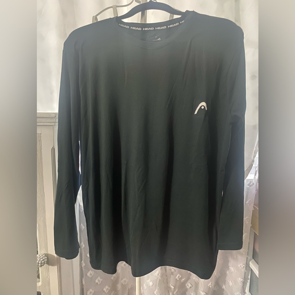 Long sleeve men’s shirt (polyester and spandex)